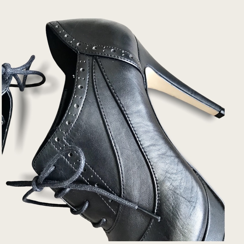 Bata Genuine Black Leather Oxford Stiletto/Pump Lace Up Platform Ankle Booties - Picture 10 of 14
